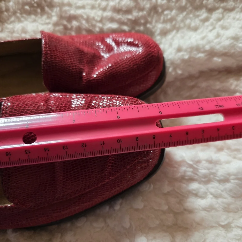 Aerosoles Red Textured Loafers Wedge Comfort Slip On Size 6.5